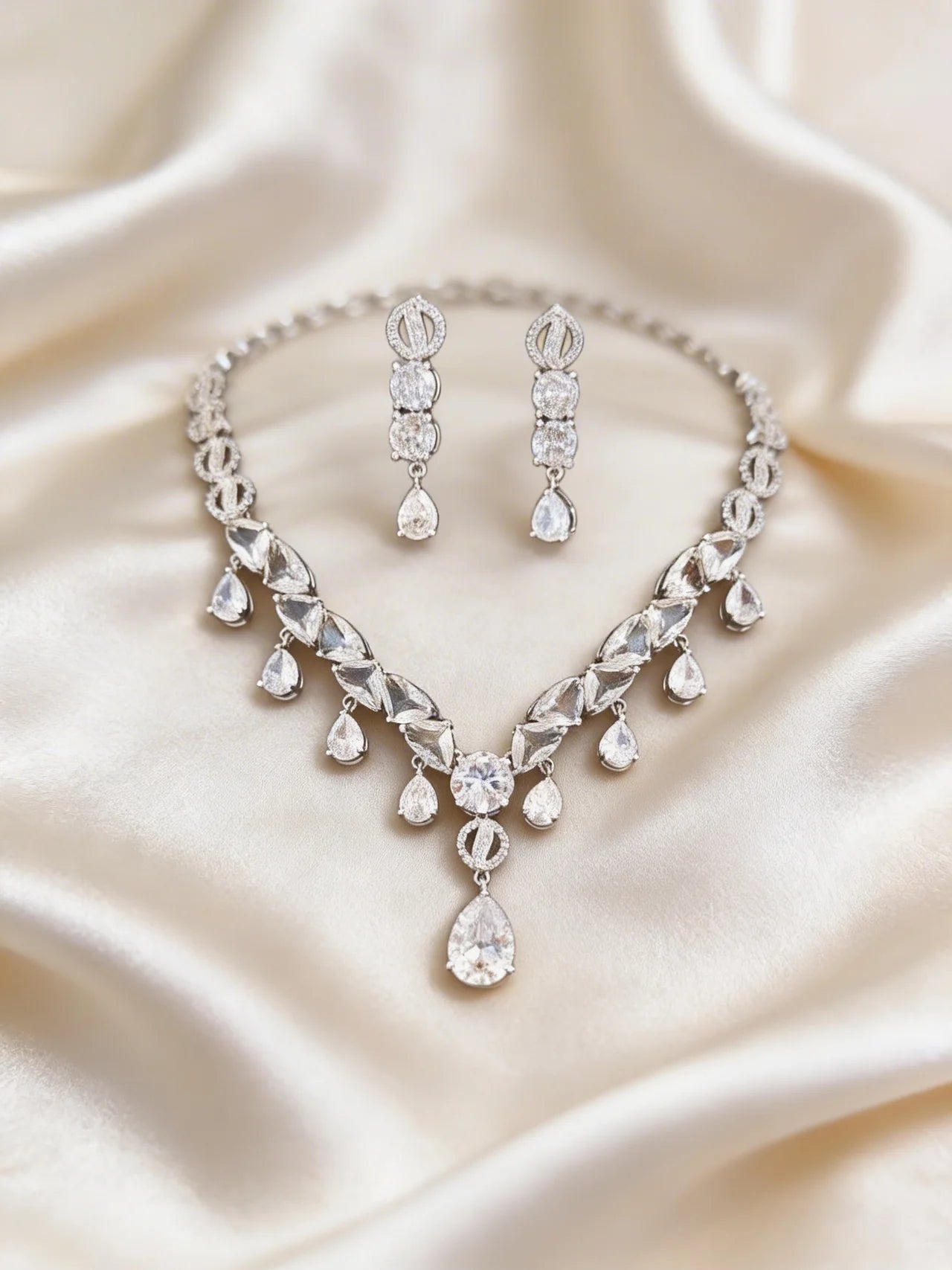 Crystal Teardrop Elegant Necklace Set with Earrings