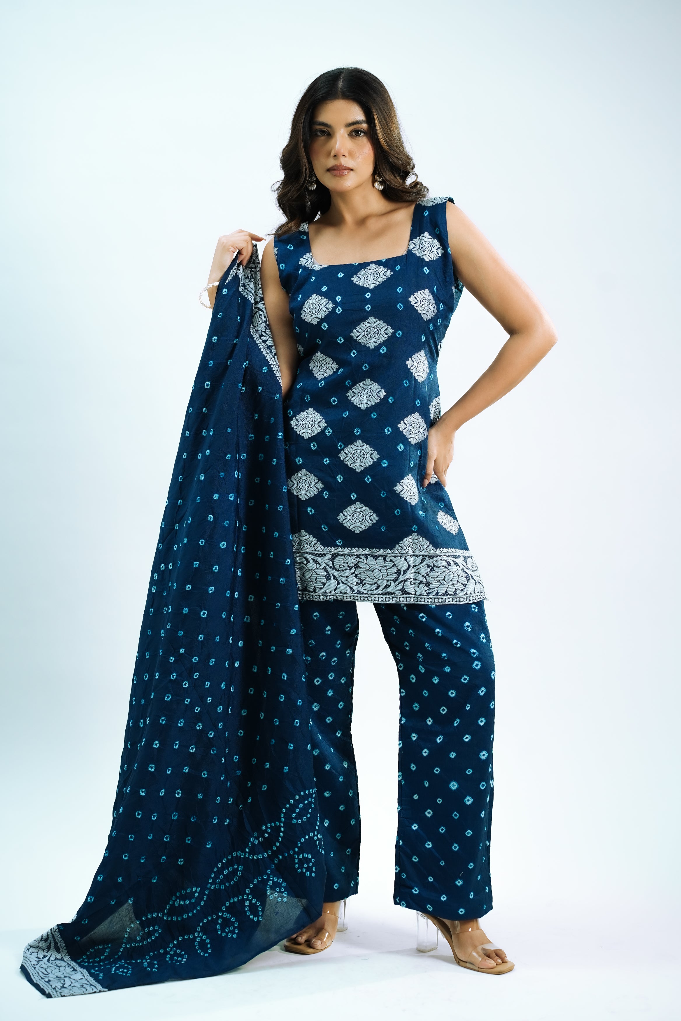 Gharwal Silk Signature Set