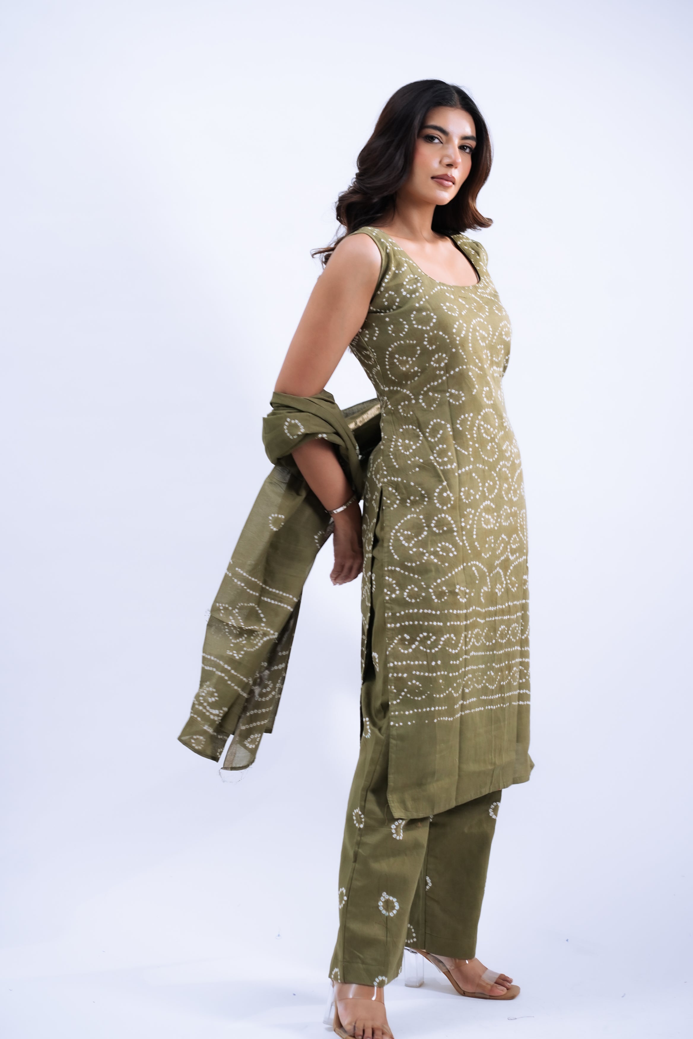 Olive Bandhani Grace Set