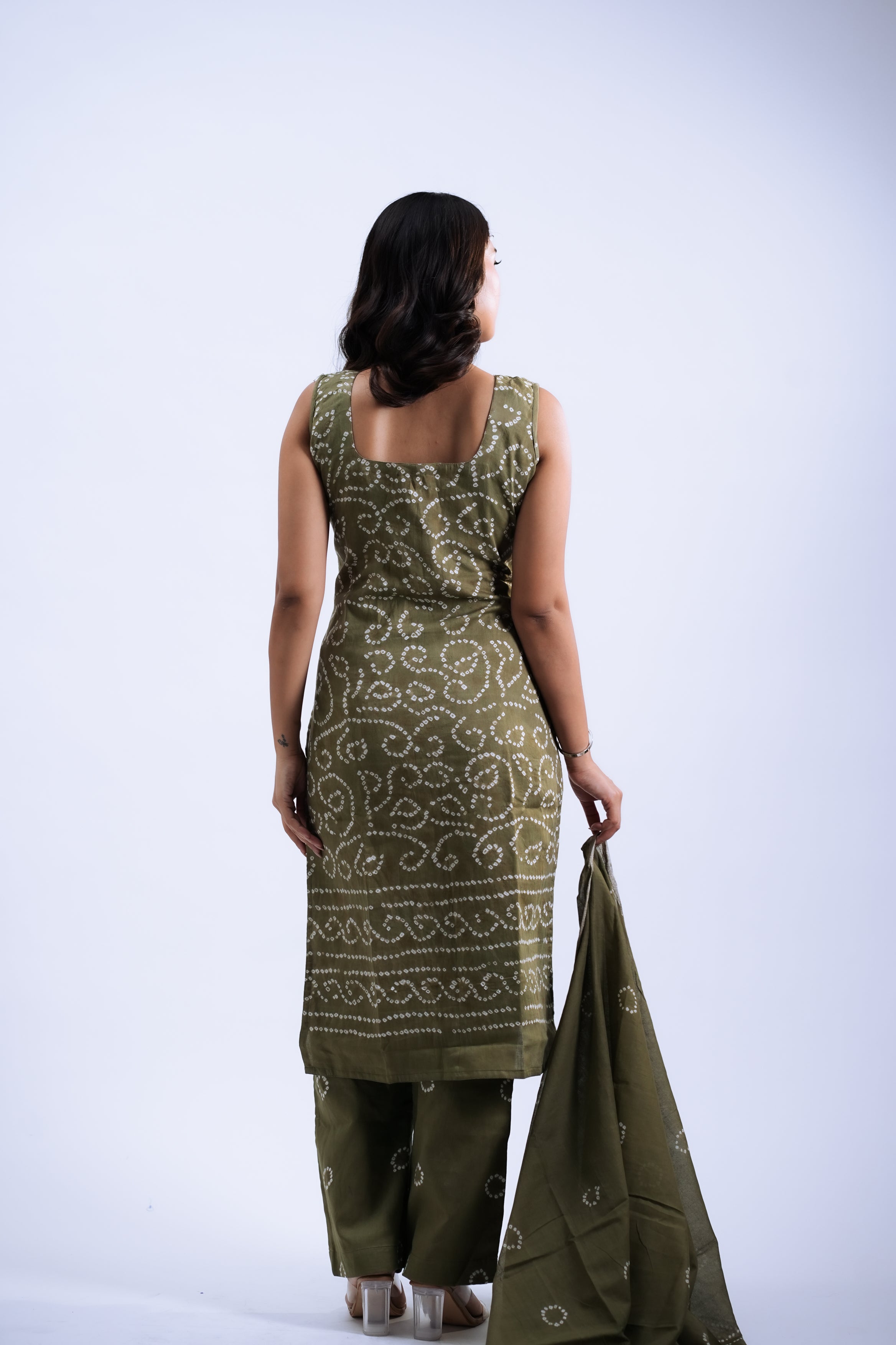 Olive Bandhani Grace Set