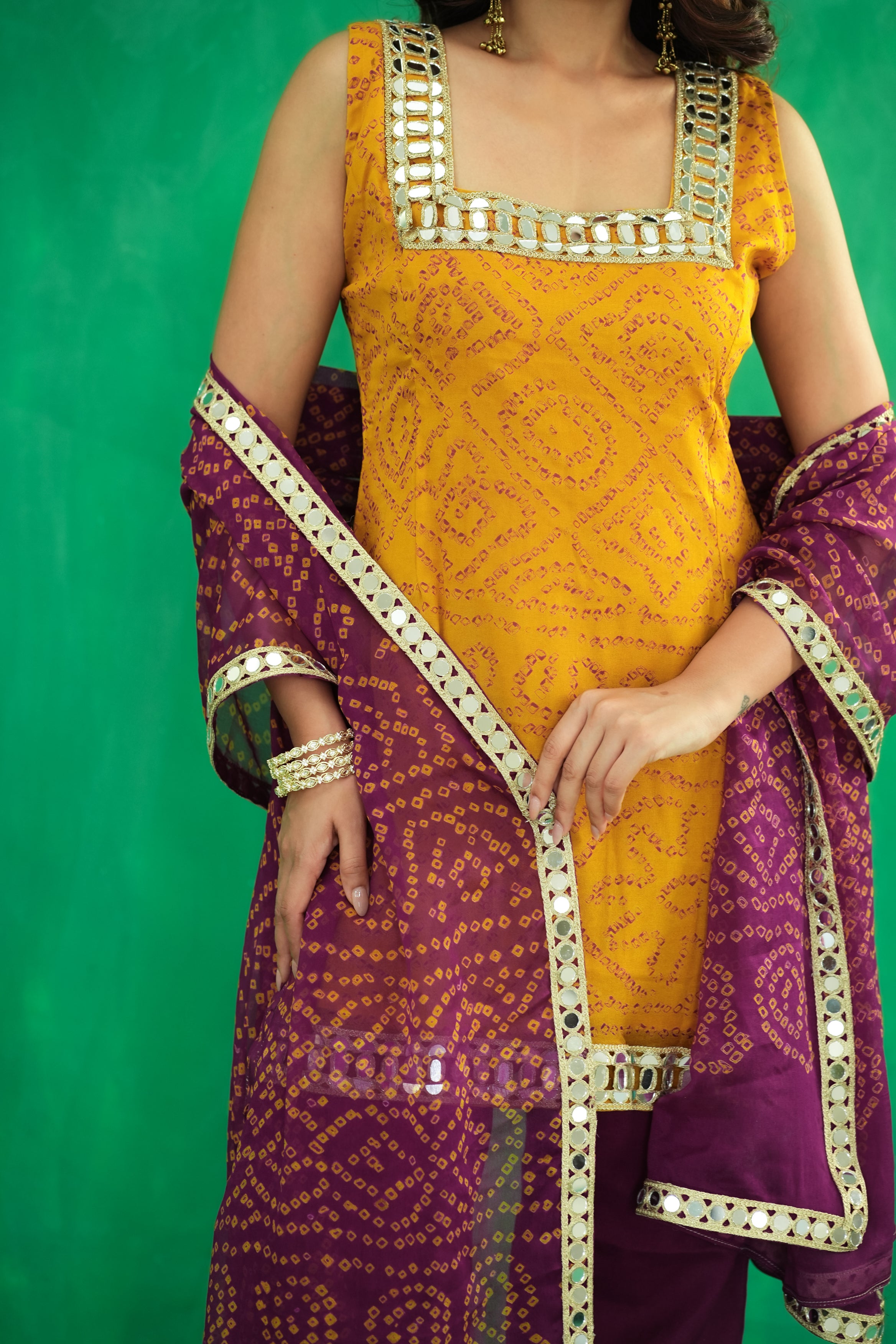 The Mustard Bandhani Set – Plum Edition