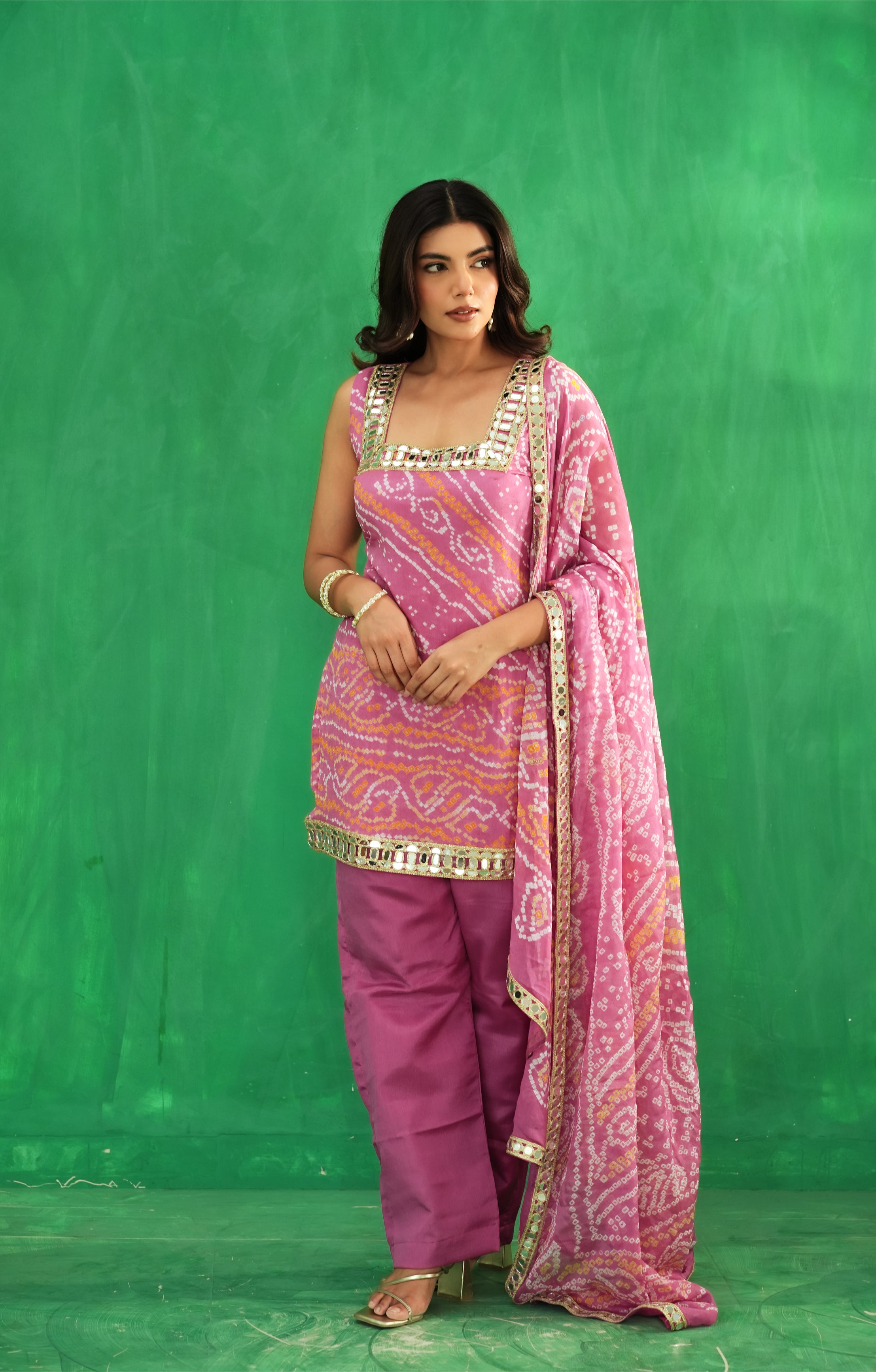 Magenta Bandhani Set in Pure Crepe Silk