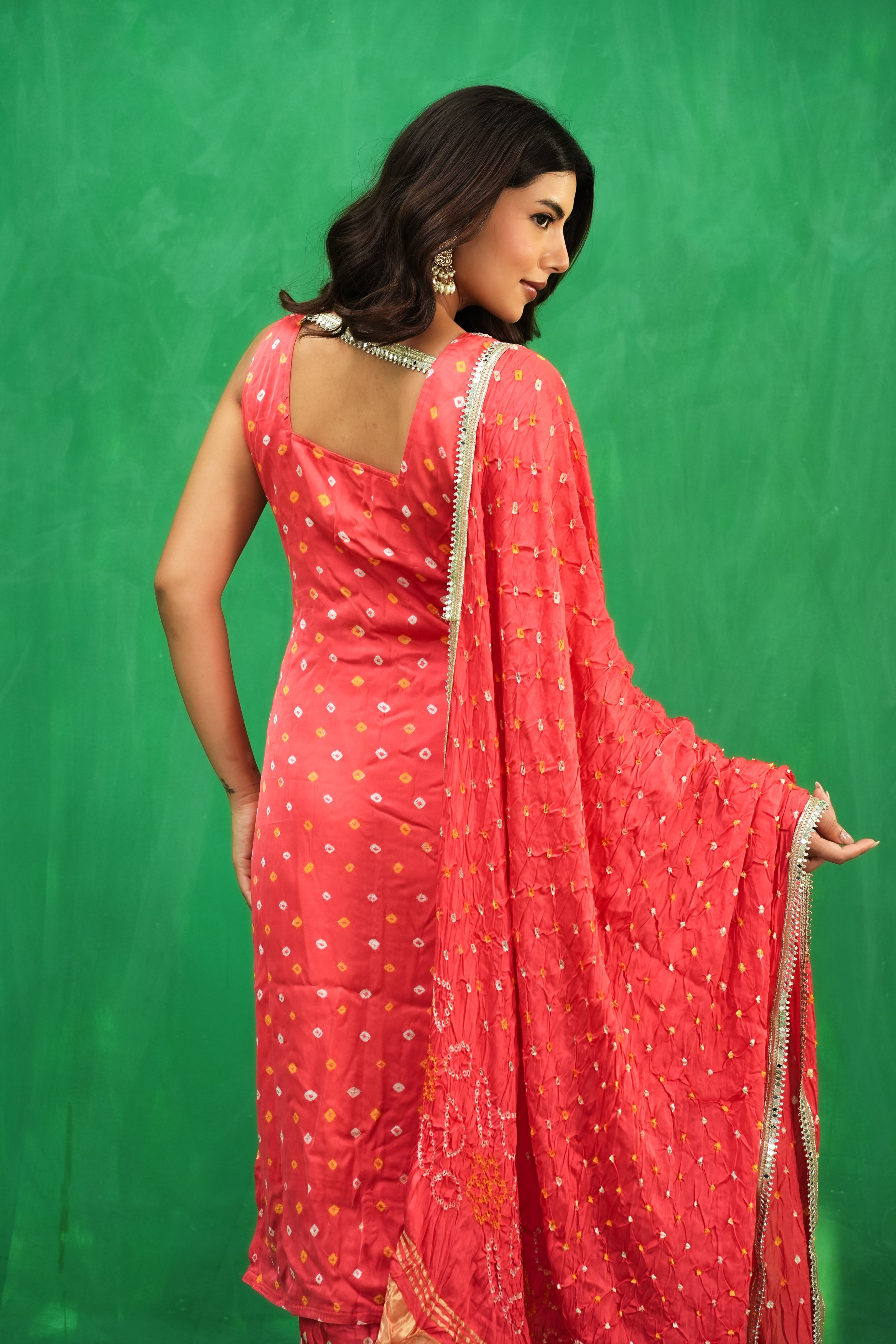 Gulnaar Bandhani Set
