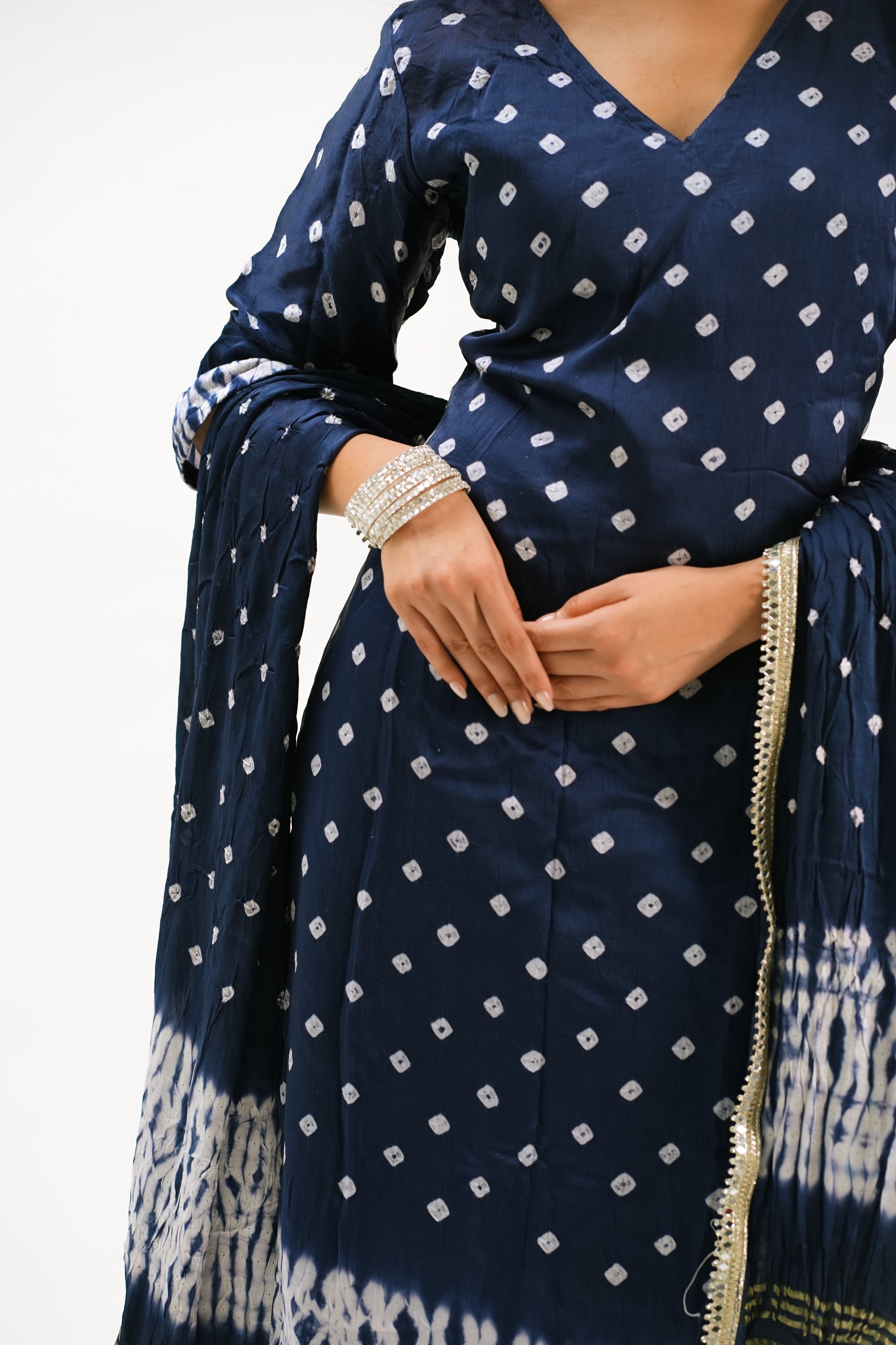 Neel Bandhani Grace Set