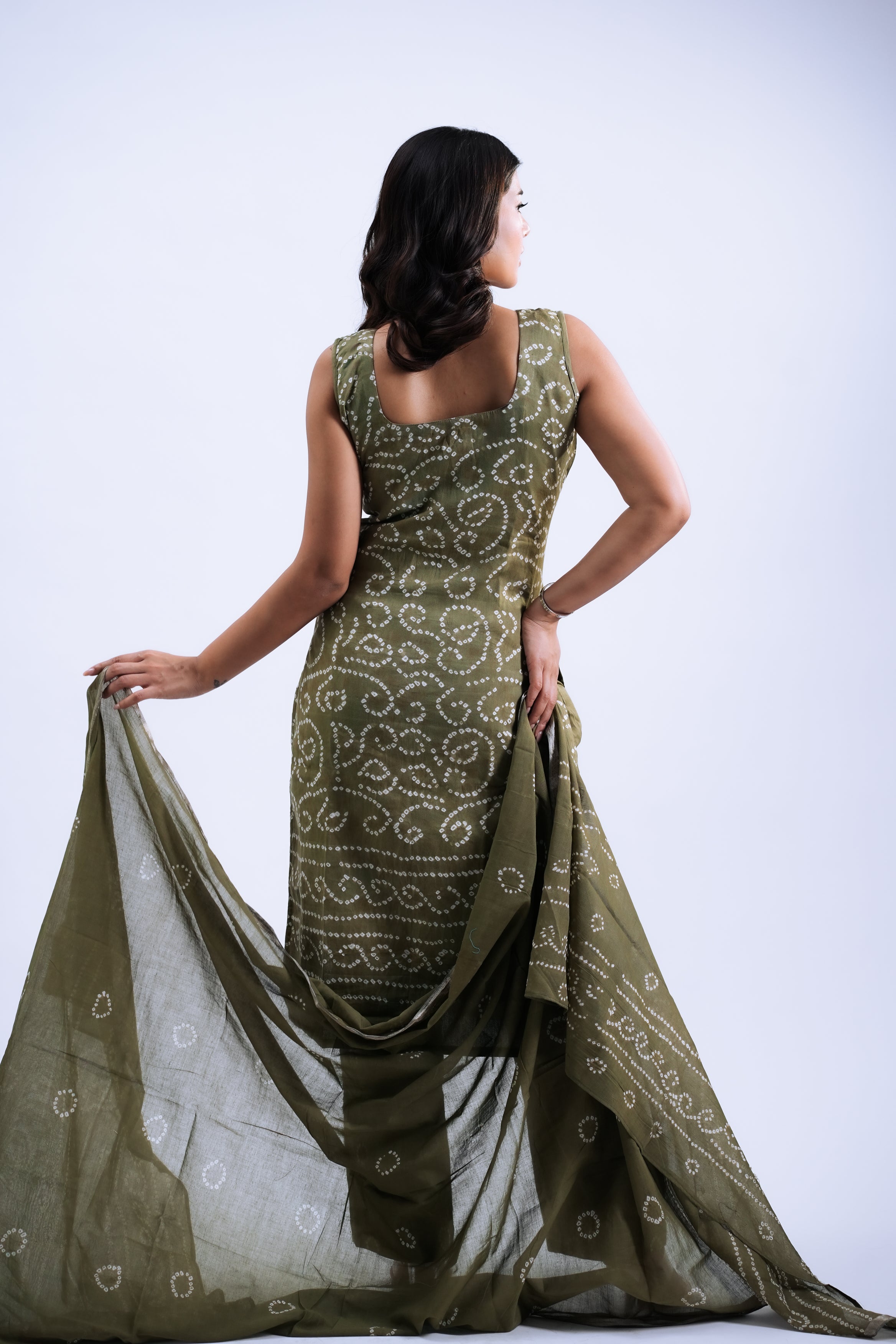 Olive Bandhani Grace Set