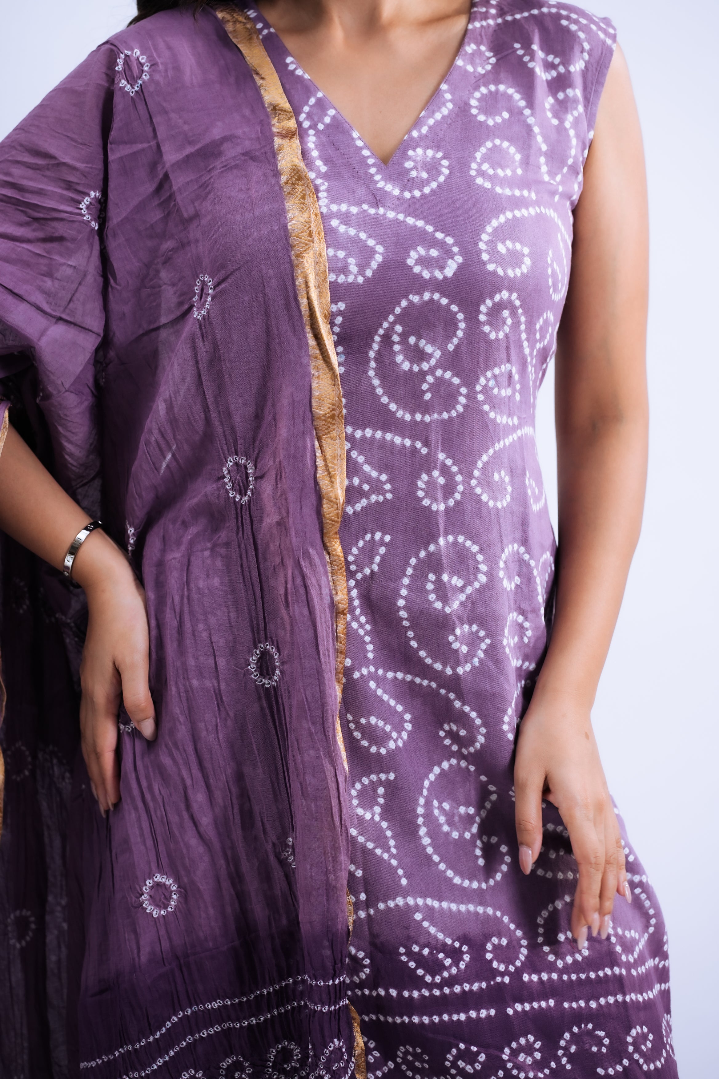 Mulberry Bandhani Ease Set