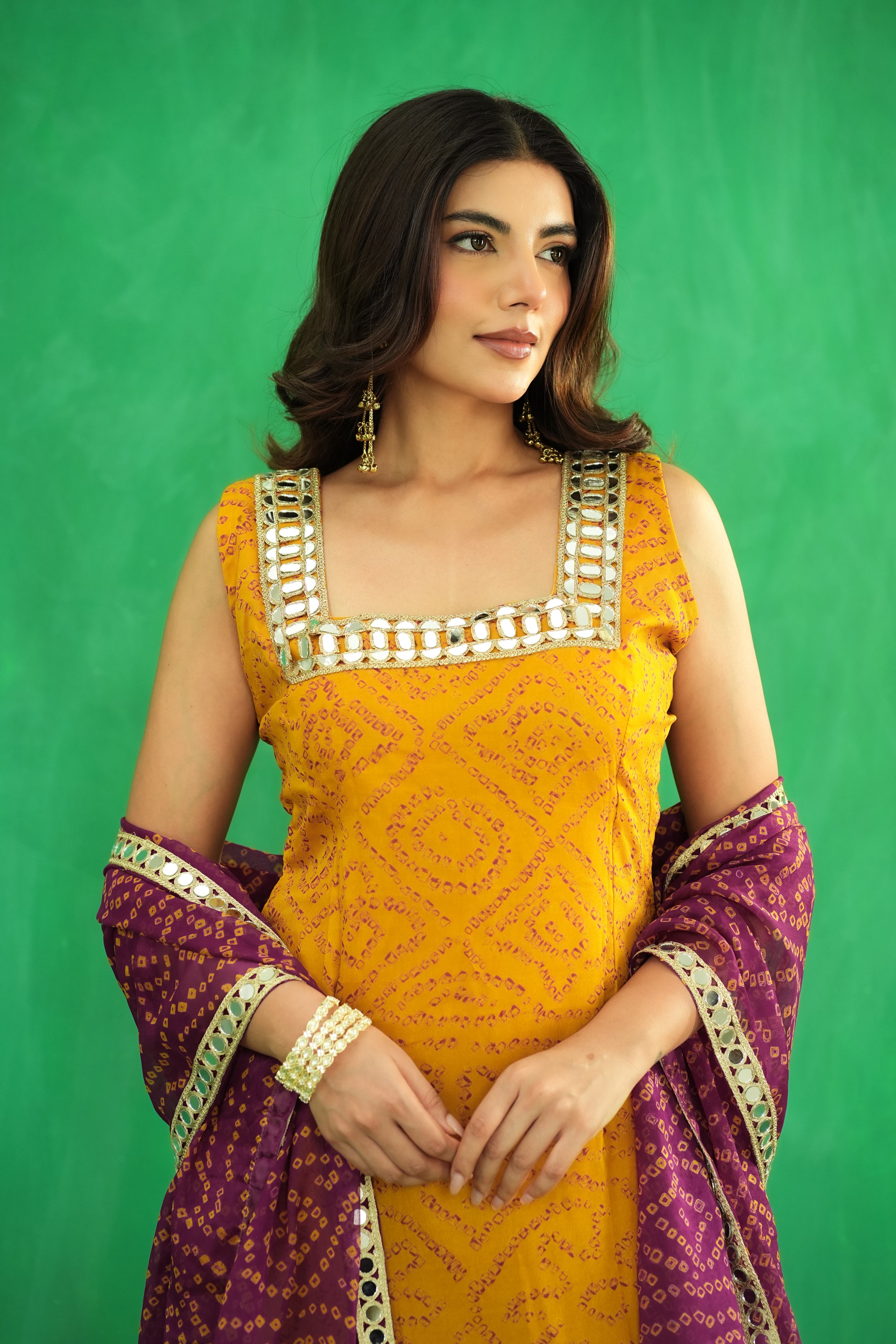 The Mustard Bandhani Set – Plum Edition
