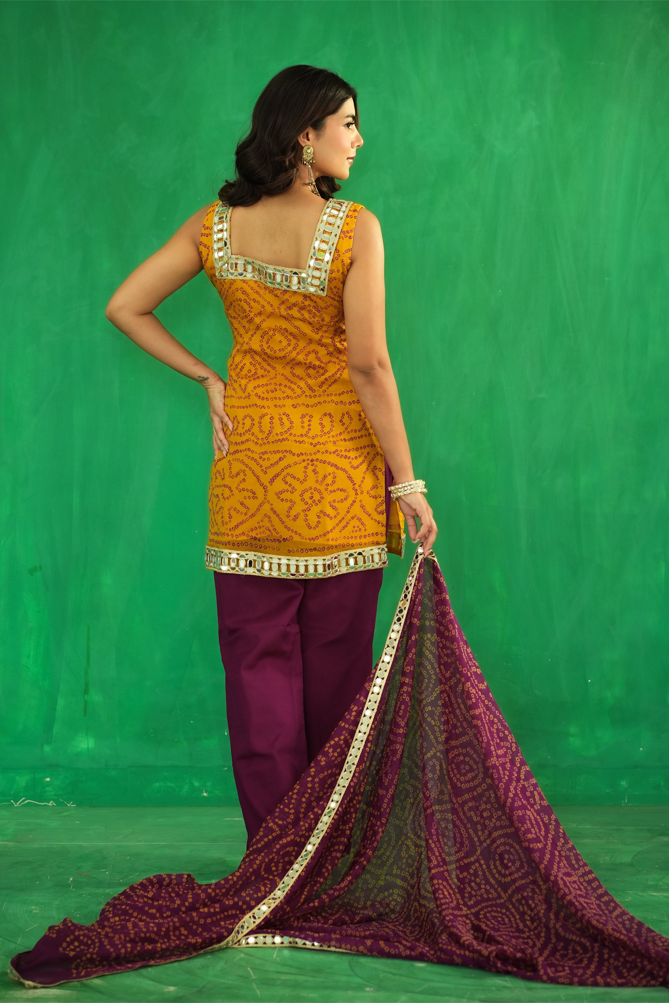 The Mustard Bandhani Set – Plum Edition