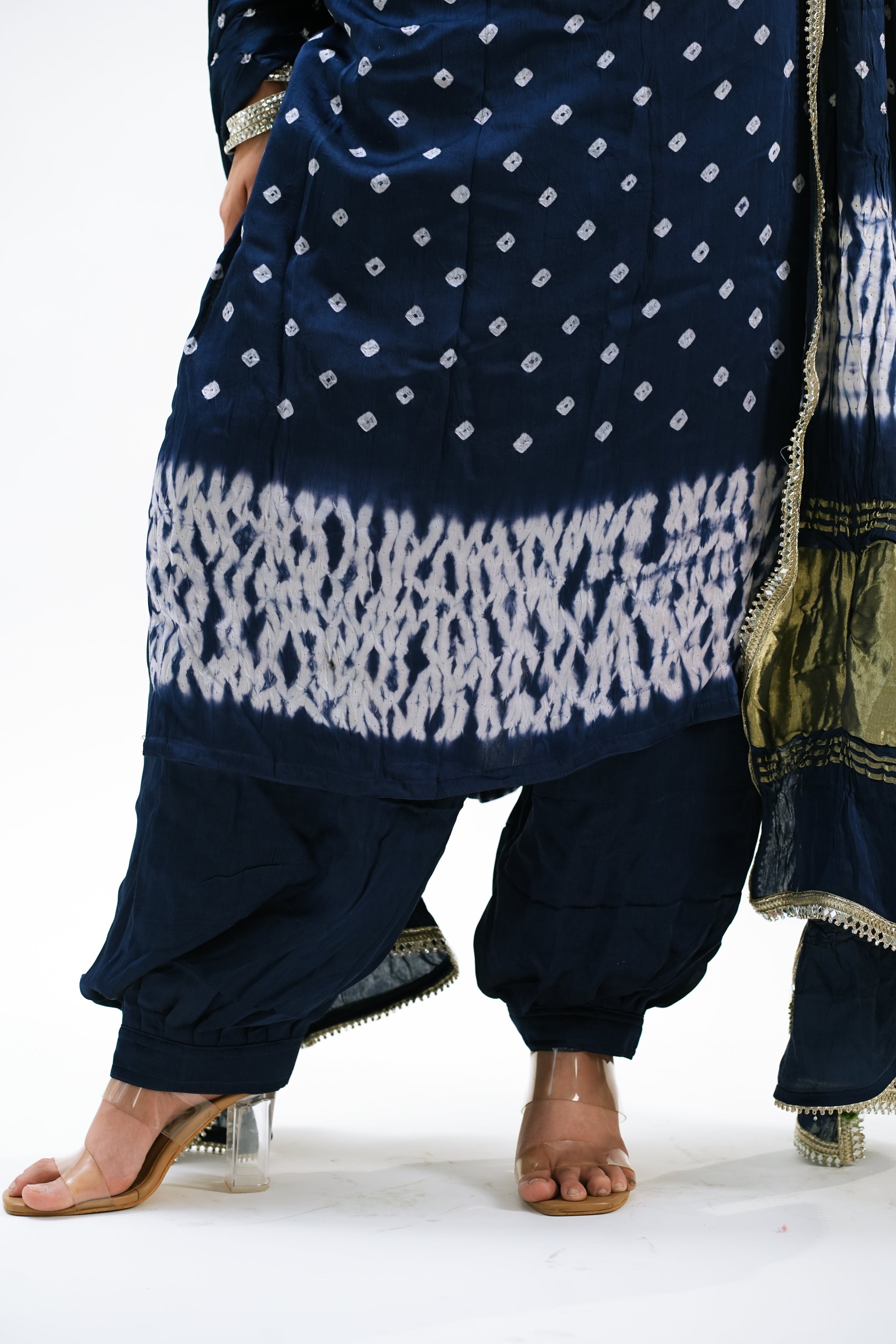Neel Bandhani Grace Set