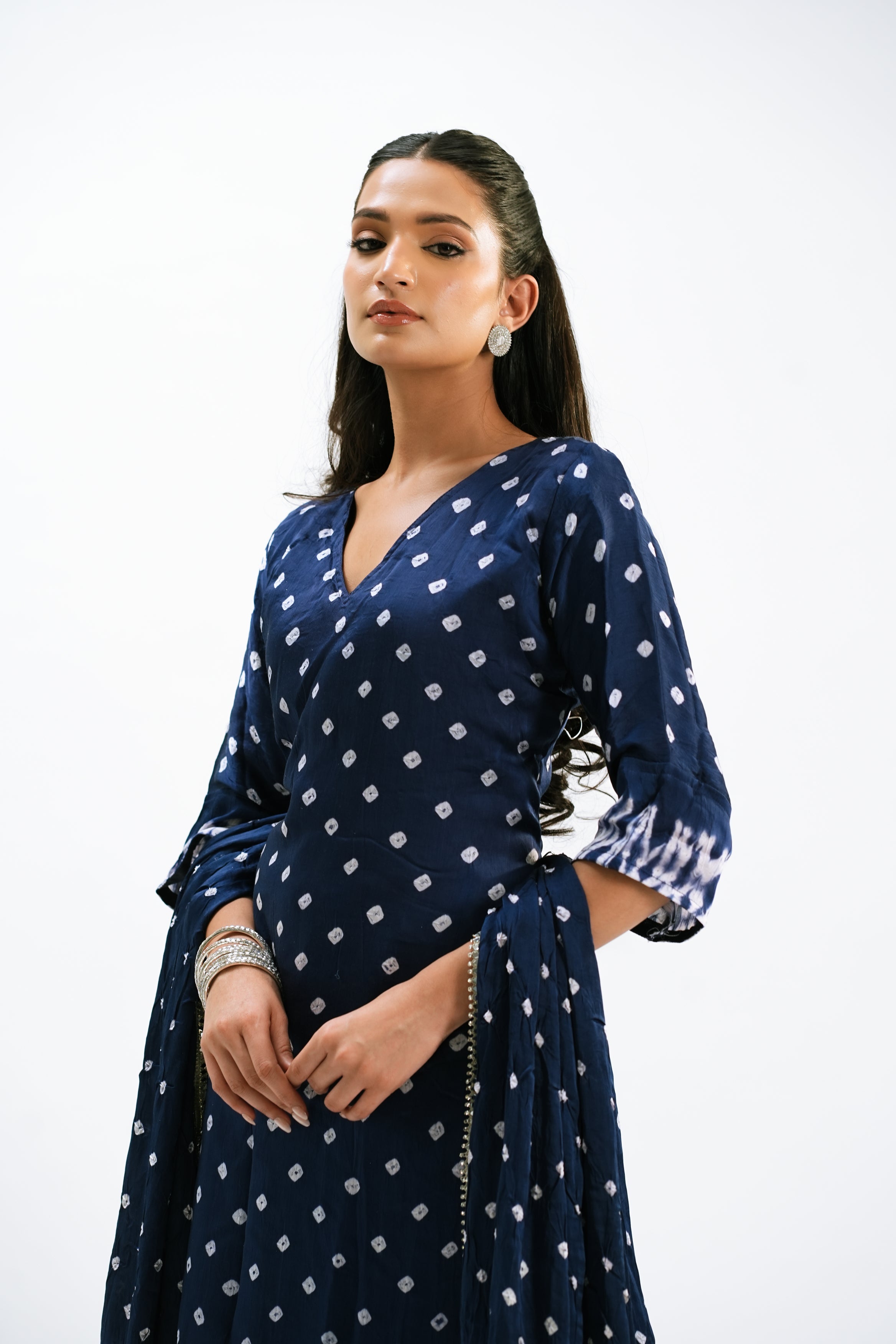 Neel Bandhani Grace Set
